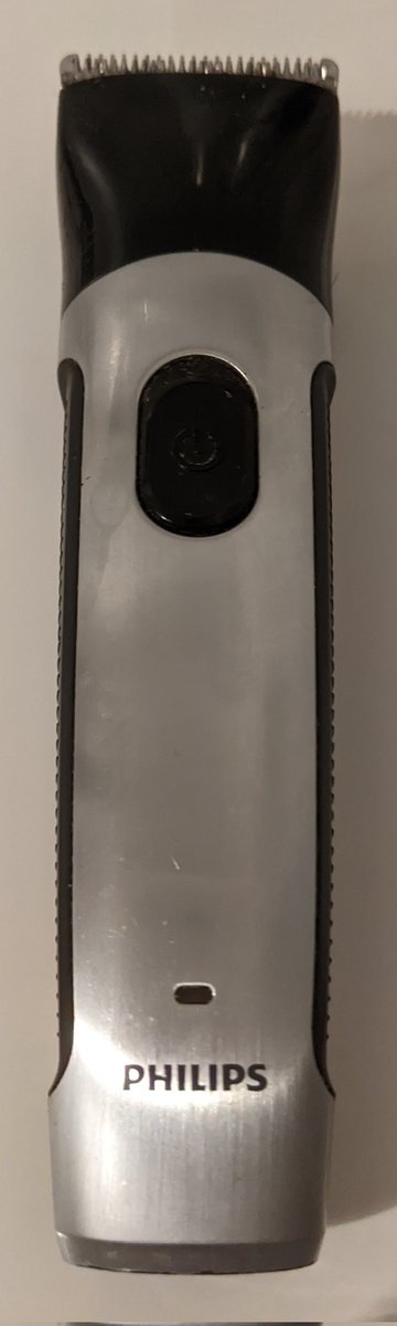 GetMyGrubOn's tweet photo. @mikker I had the same issue till I bought this one, minimum 10 years ago. Can't tell you the exact model but it was around 120,- so i thought about it's long time... battery still works well and also still sharp enough so i guess it was pretty worth it.☺️🪒 https://t.co/NteplF9uIl