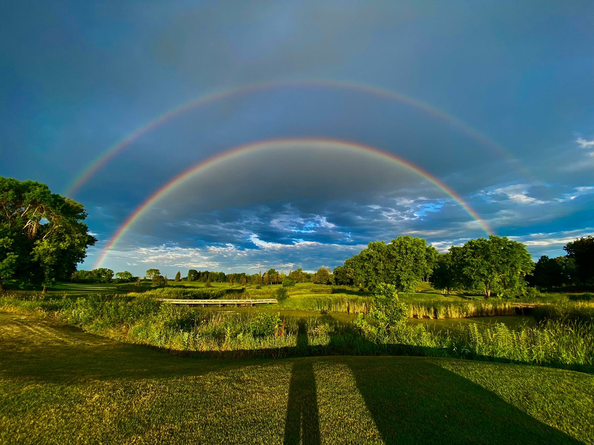Yesterday double rainbow and no rain. Today no rainbow but an inch of much needed rain.💃🏻💃🏻💃🏻💃🏻