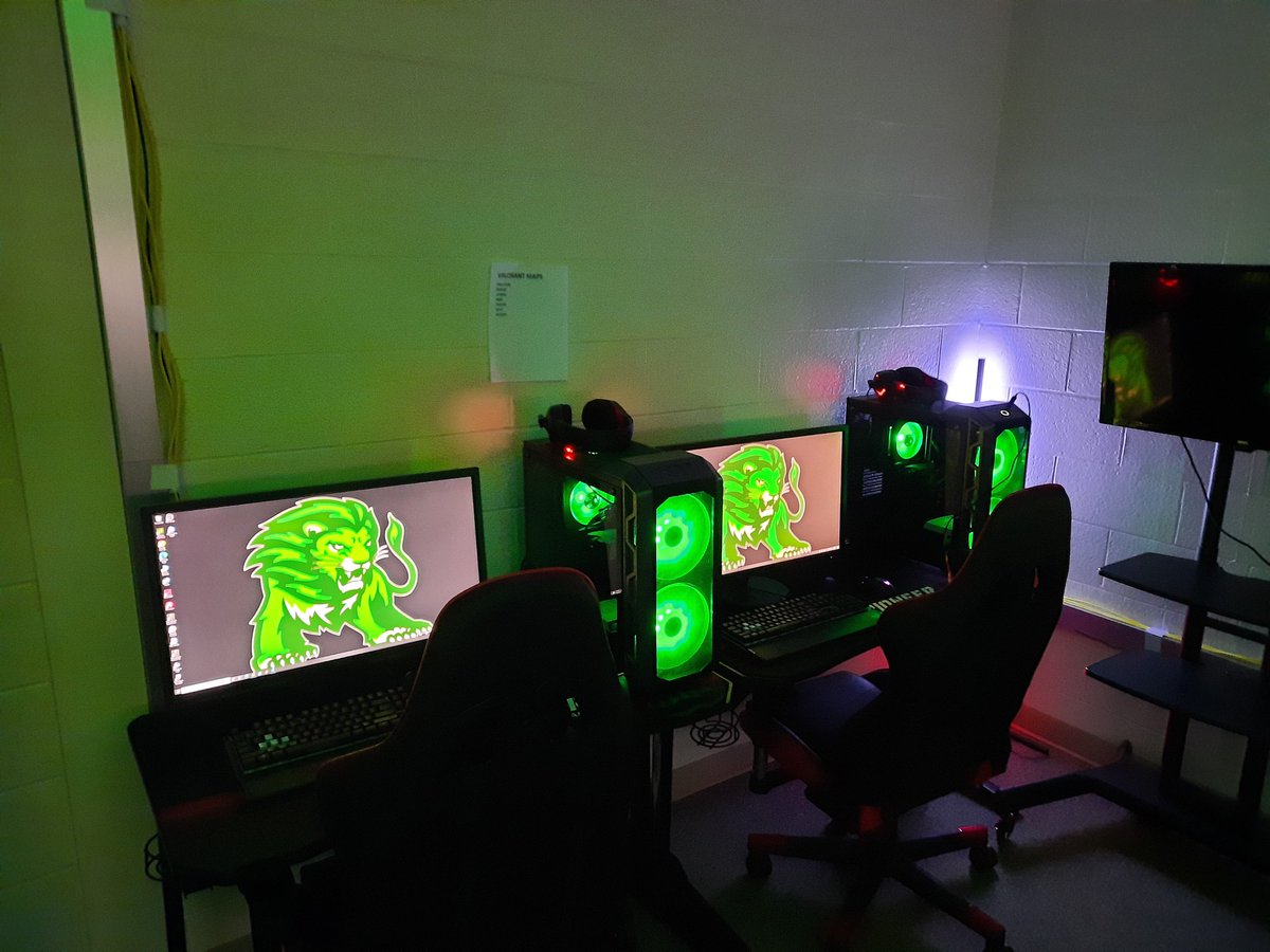 SHSeSports1's tweet photo. Ready for LION KICKOFF👍
Let's get some recruits... https://t.co/gvzgyiM0Fk