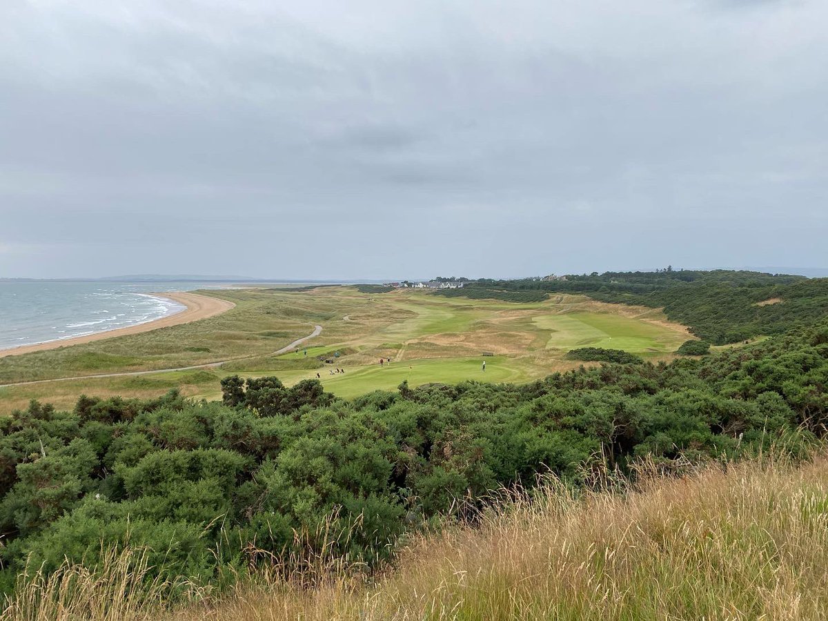 chambleebrandel's tweet photo. Royal Dornoch deserves all the praise it gets, and if you’re lucky enough to be up this way, don’t miss Dunrobin Castle. https://t.co/oQoBZK3qex