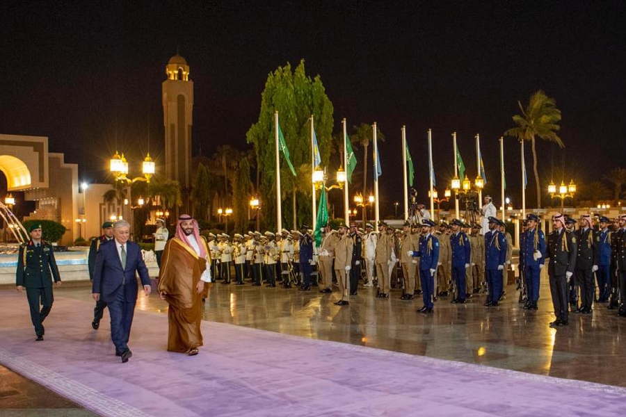 spagov's tweet photo. سمو #ولي_العهد يستقبل في قصر السلام بجدة فخامة رئيس جمهورية #كازاخستان، ويقيم مراسم استقبال رسمية لفخامته.
#واس https://t.co/2JQ47Z2bkZ