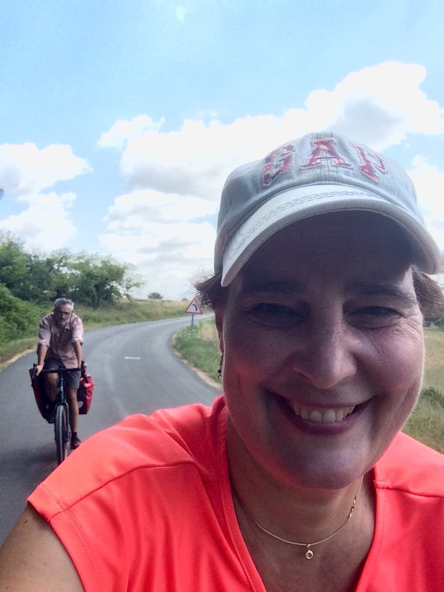 ecollin7's tweet photo. J3 vacances à #vélo et je commence enfin sérieusement le vélo avec l’étape #Périgueux #Thiviers par la V43 environ 60 km avec 2 belles pause baignade en rivière et le soir retrouvailles du groupe (5) pour démarrer la #flowvelo https://t.co/etVW1P8eGG