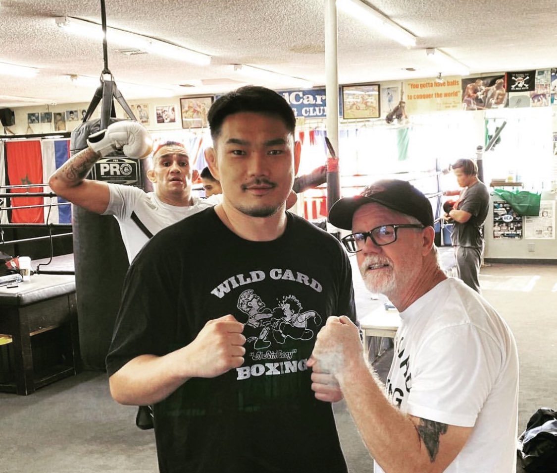 WildCardBoxing1's tweet photo. Thank you, Shuichi, for training at Wild Card Boxing Club! It’s been great having you here for the past couple of months. Shout out to @TonyFergusonXT with the perfectly timed photobomb! #TeamWildCardBoxing #CSO #boxing #mma #family #wildcardboxing @FreddieRoach @WCBstore https://t.co/F2QeRfBaam