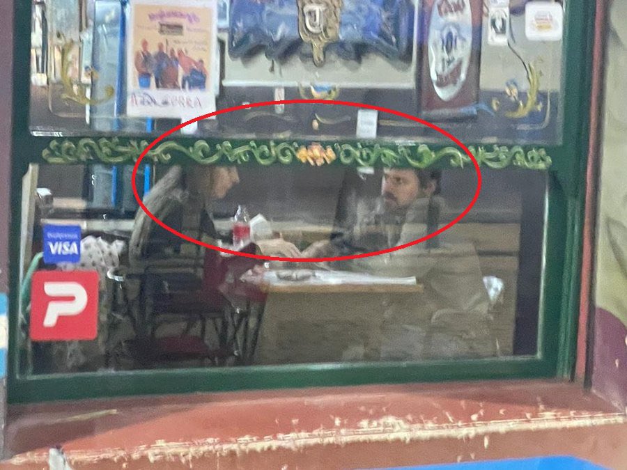 Mi ciela Juliana Di Tullio declaró que no comparte lo que dijo Grabois y que nunca la verán cerca de él. Con quien está en el Bar Tarzán? Con Grabois. Esta es la foto que querían evitar difundir. 👇👊🔥✌🏿💣