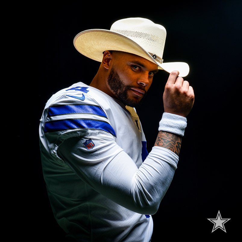 Happy #NationalDayOfTheCowboy, y’all!⭐️🏈🤠

#DallasCowboys 
#NationalCowboyDay
<a href="/Lucchese1883/">Lucchese</a>