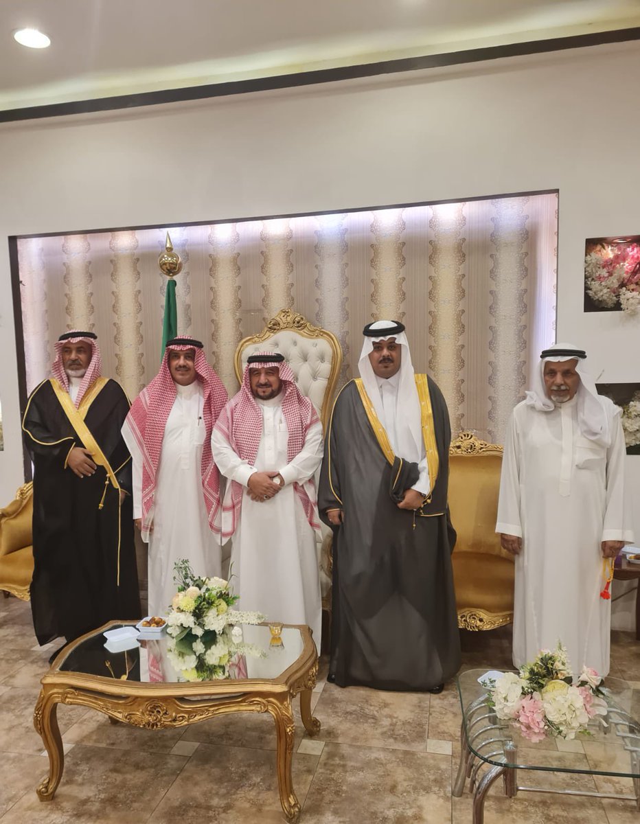 banikabeernews's tweet photo. في حفل بهيج ضم الأهل والأقارب والأصدقاء احتفل المهندس عبدالهادي بن سعد آل عبدالهادي من #المرزوق #بني_كبير بزواجه مساء اليوم في العاصمة الرياض من كريمة الأستاذ خالد بن أحمد المالكي
بارك الله لهما وبارك عليهما وجمع بينهما في خير https://t.co/sWd1OrkGOE