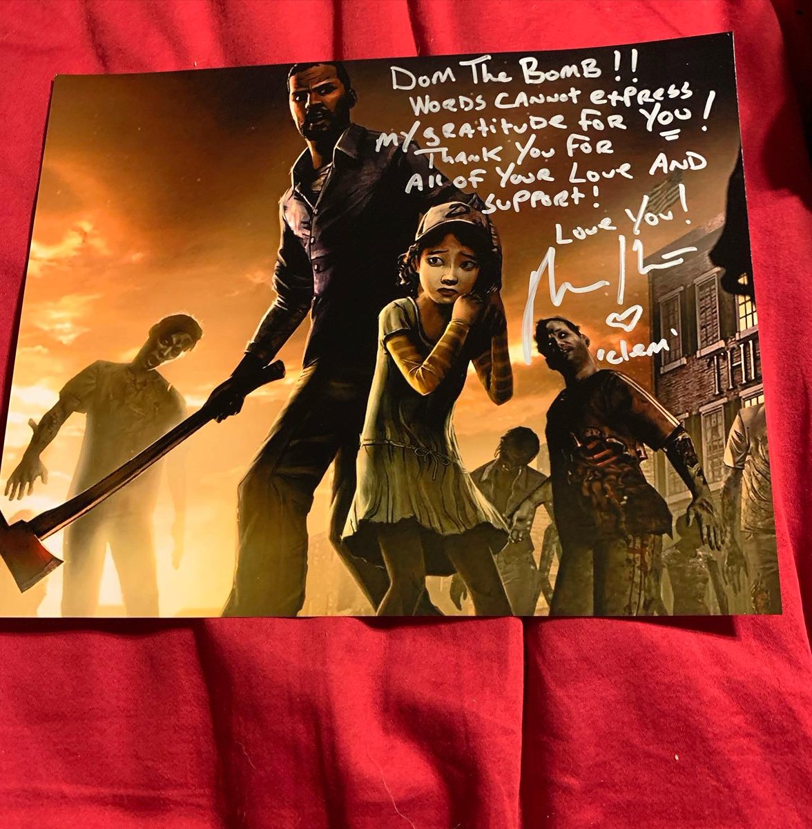 From Clementine herself thank you <a href="/Melyhutch/">Melissa Hutchison</a> I will cherish this for the rest of my life thank you for being such a big fan of the channel and content means so much 💙