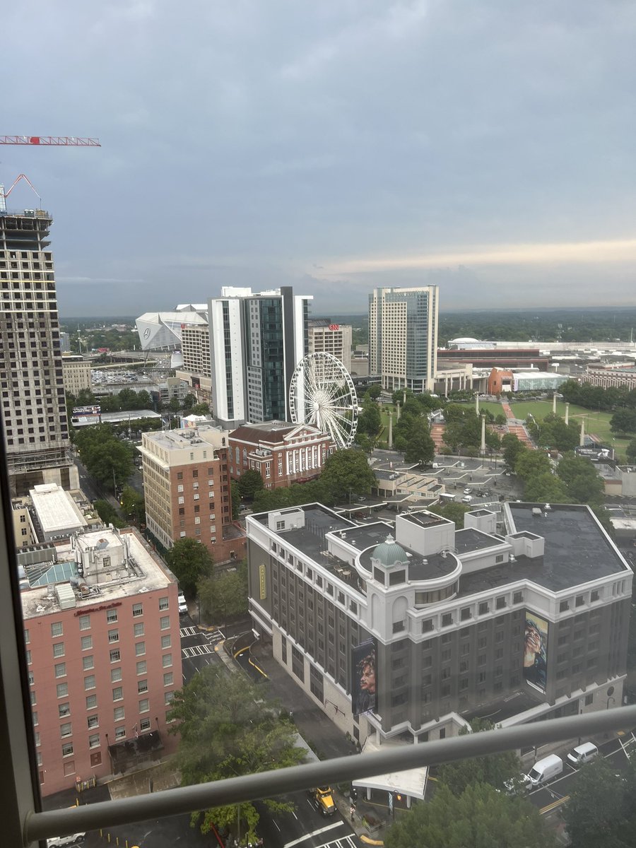 moonoverdegen's tweet photo. Touching clouds tonight just before the 🌧.. #thisprogramworks #community #Accountability #consistency https://t.co/nZNBw27rQV