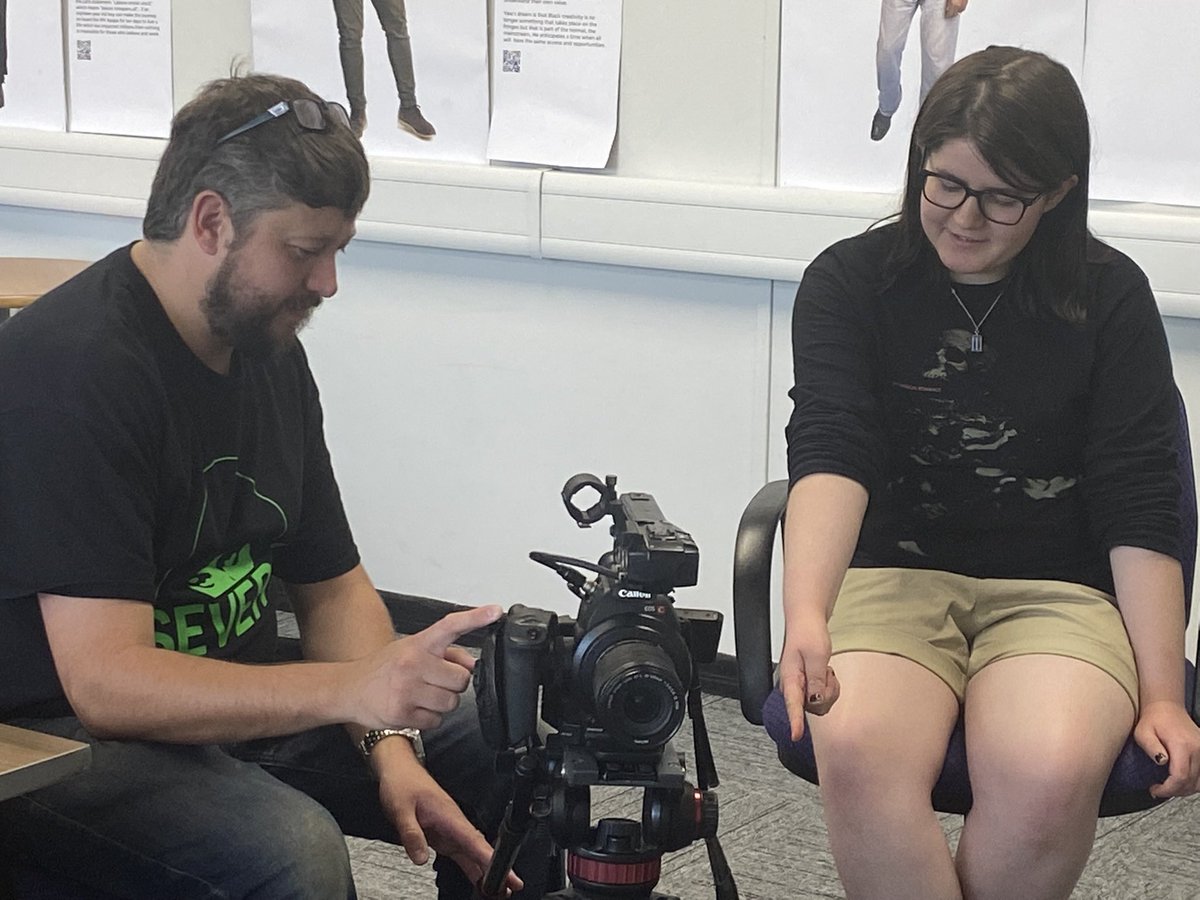 JuniorFilmMK's tweet photo. One of our trainers Jason Impey sharing some of his skills and knowledge about camera techniques with one of the young people who did their work experience with us last week. #workexperience #youngpeople #schools #learning #cameratechniques @NanaAmaOguntola https://t.co/pNMN0Mgsjf