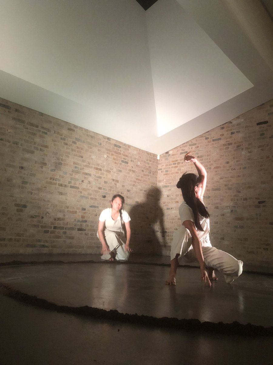 <a href="/BettinaFWS/">Bettina Fung</a> and <a href="/Irisypchan/">Iris</a>’s performance response to Emma Talbot’s installation at <a href="/_TheWhitechapel/">Whitechapel Gallery</a> is deeply-thought-through, captivating and mesmerizing. Full of gentle energy and care. A perfect piece for a weekend evening that needs a collective healing space. Brilliant.