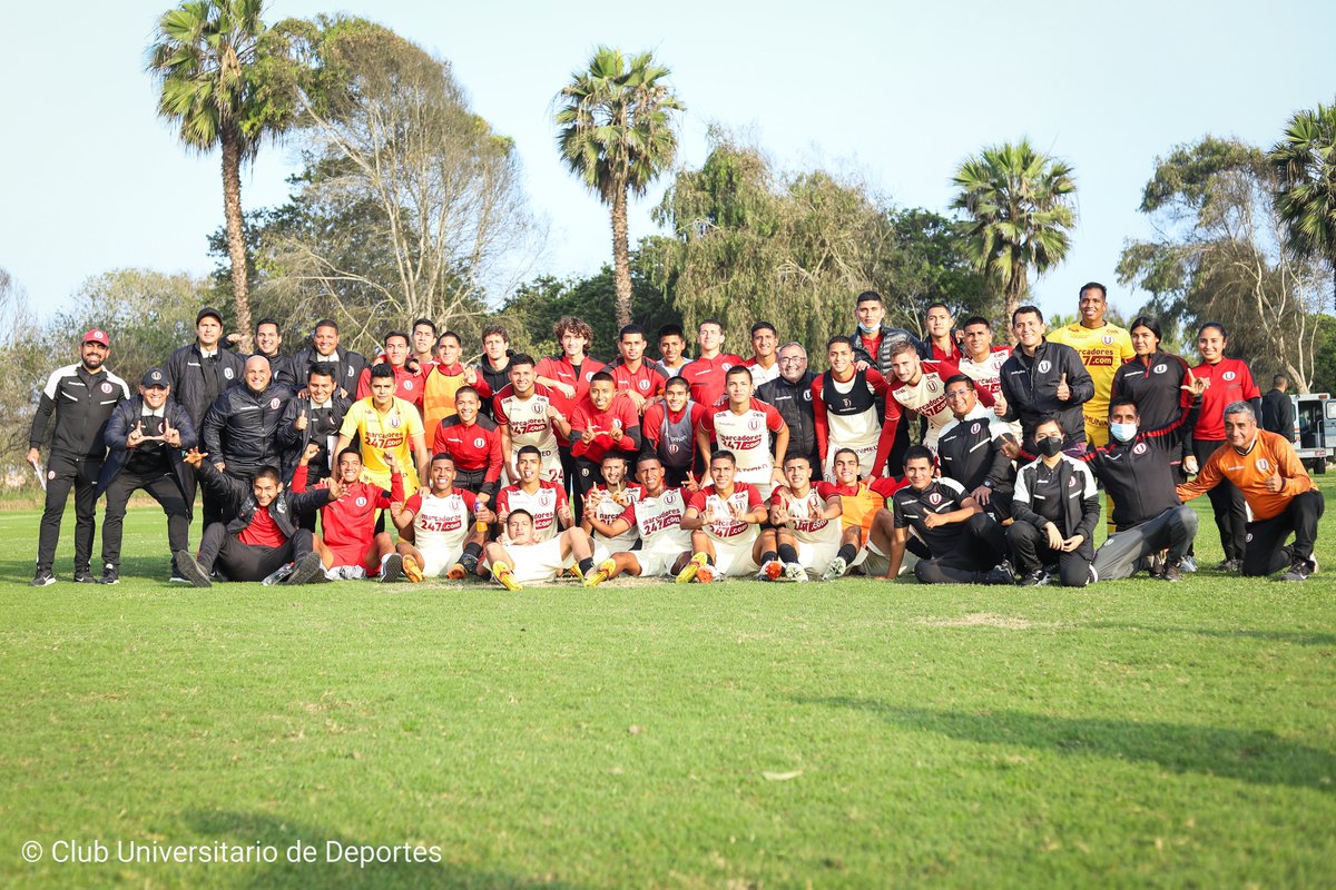 MenoresU's tweet photo. 🌟 ¡𝗠Á𝗦 𝗣𝗨𝗡𝗧𝗘𝗥𝗢𝗦 𝗤𝗨𝗘 𝗡«𝗨»𝗡𝗖𝗔! 🌟

Seguimos acercándonos al objetivo, familia crema. 💪

#UxAL ⚽️ 
#CanterasCremas
#YDaleU https://t.co/73zYN02Zay