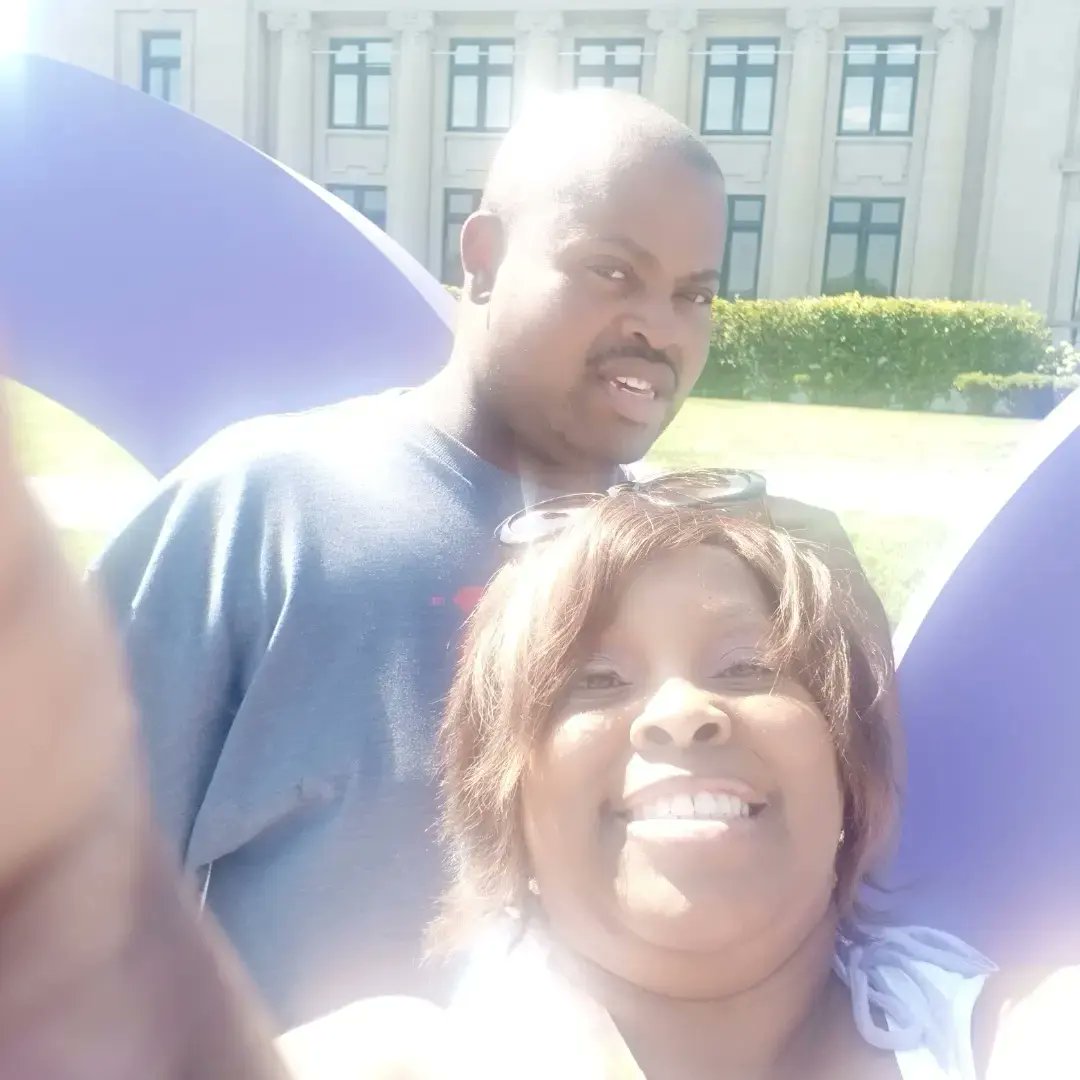 annesha_trenae's tweet photo. #stlouishistorymuseum #stlouisrocks #STLspiritselfie #sisterandbrother π§©ππππ§‘β€οΈππ§© #AutisticWhileBlack #nonverbal https://t.co/QWVuPA91zb