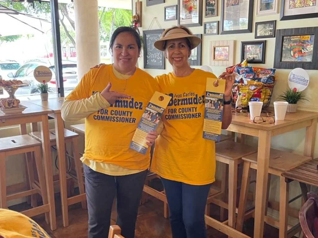 commishbermudez's tweet photo. Thank you to #teamJC and all the residents of #MiamiDade County District 12 for all your support.
Together we will bring transparency and leadership to the county commission.
#vota124
#JCforCommissioner #Hialeah #HialeahGardens #Sweetwater #Medley #Doral https://t.co/ylKF1yNPeU