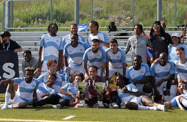 roversfc_opl's tweet photo. TRENT-SEVERN CUP CHAMPS 🤝

This one’s for our Lady Rovers! We got you. - The lads! 🏆

#ThePeopleAreTheCounty #SCRFC #L1OMens https://t.co/lUZOJl7nn8