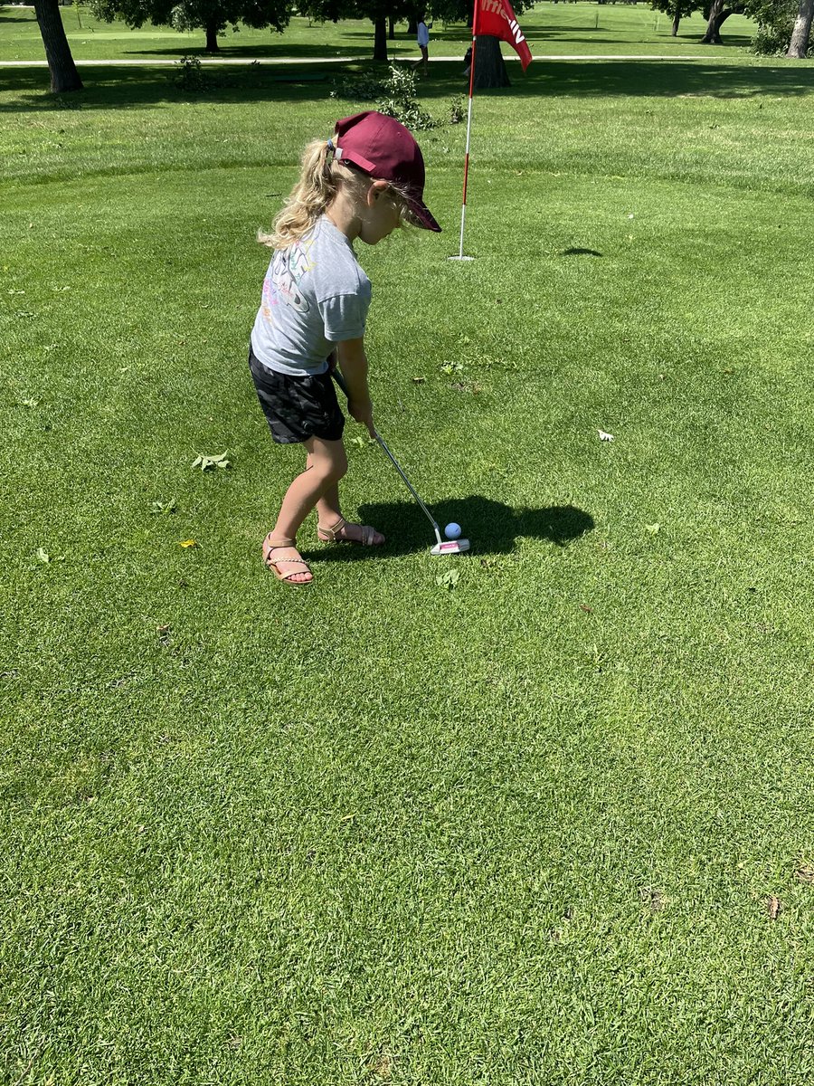 SchauerJake80's tweet photo. Already better than her Dad! #DoesntTakeMuch https://t.co/BNrDRHOK6B