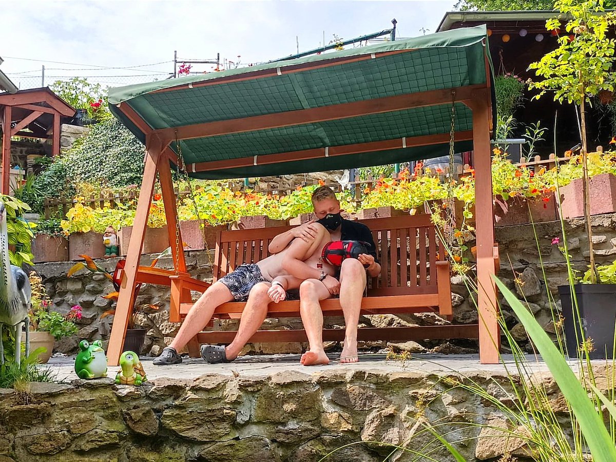Erboy692's tweet photo. Wonderful day in the paradise garden of my love, my handy puppy @PuppyPerry1  . https://t.co/oyFJKYjQJv