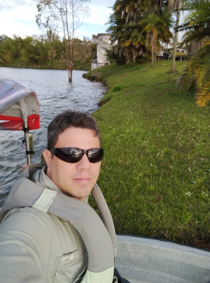 BelloBaezF's tweet photo. Haciénda "La Manuela" en la reserva de agua en Guatapé Antioquia #Colombia 🇨🇴 https://t.co/vOthR8vPhH