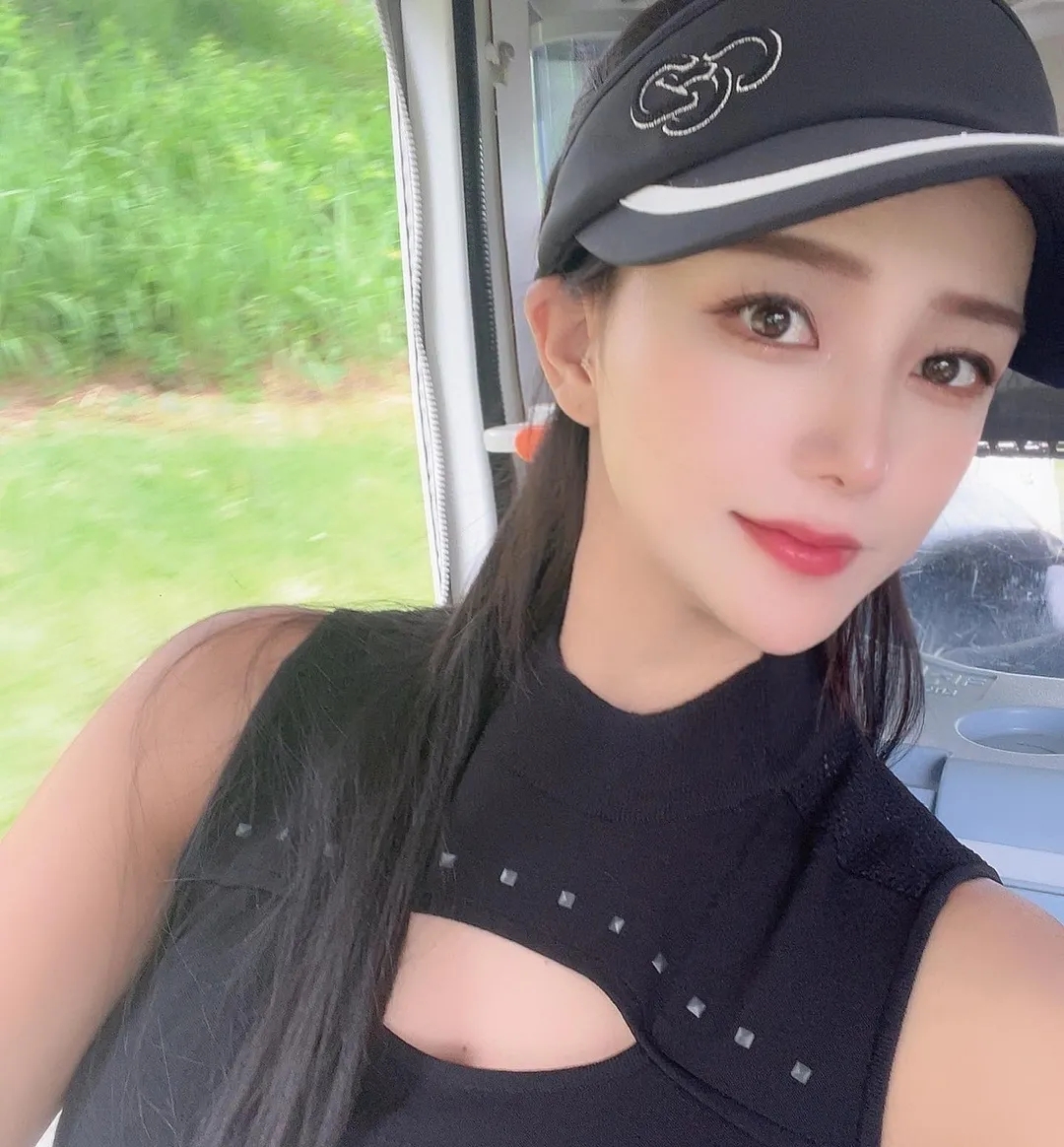 chen2258's tweet photo. Happy day, great golf game today😁😁
#golf #saturday https://t.co/Pmx0pHcCBE