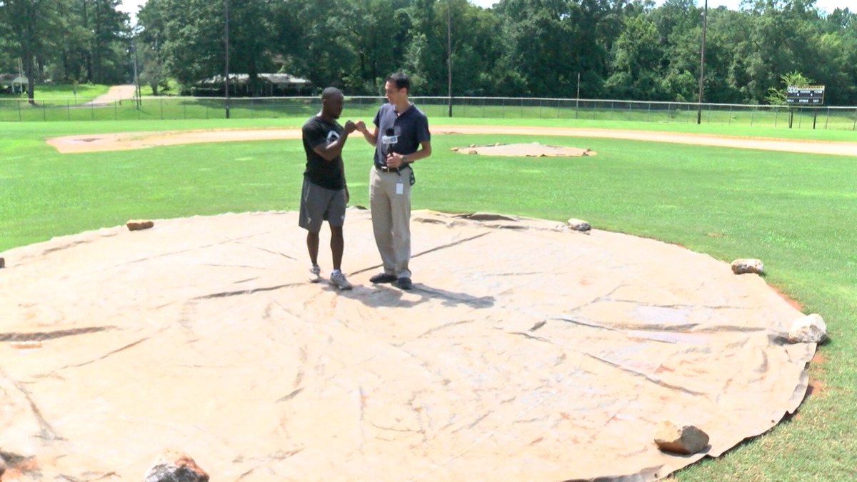 davidzedelstein's tweet photo. Took a walk around the bases today with @Cubs 2022 Draft pick &amp; Mendenhall HS grad @CollierKeshun. Awesome conversation as he takes his next step in his baseball career, now as a PRO!

Tune in @WJTV at 6 &amp; 10 for a preview of this week’s Sunday Conversation: https://t.co/JLr5u6RiRP