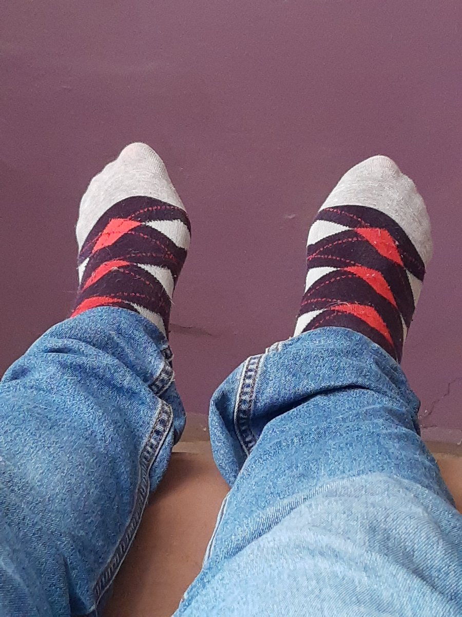 joshkungdl's tweet photo. Me duelen mis pies :( #Sendtaquitos https://t.co/tJn8DC72aI
