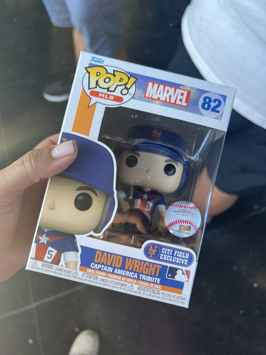 karlapulido_'s tweet photo. anyway, the good has been acquired @Mets #davewright @OriginalFunko @Marvel https://t.co/iKdFQ1qMaQ