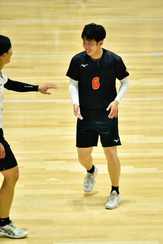 riccoVB_photo's tweet photo. リベロ姿はレアですよね~
2試合目で本来のセッターを。
藤田くんに上げまくってたのは愛だと思っています←
陸くんとは反対に白ユニ見れなかったですね
またの機会があります様に😊
#松川由登 選手
#Digless
#天皇杯 #大分県予選
2022.07.18 https://t.co/0ZgI2T7764