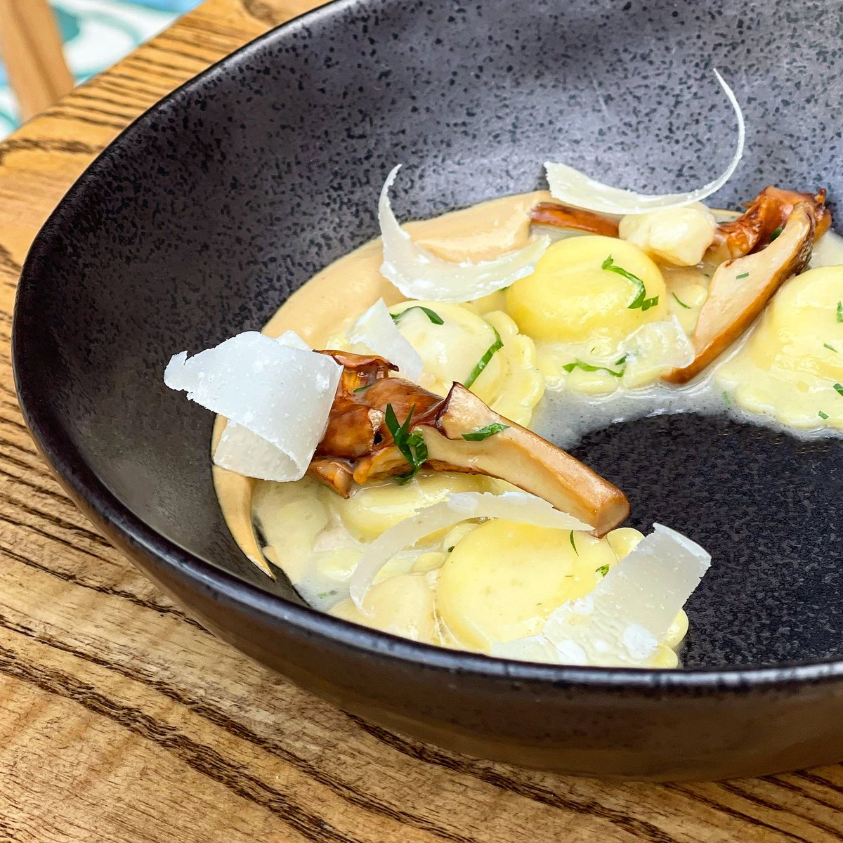 Introducing one of our new pastas on the menu ✨

The Ravioli -
5-year aged Parmigiano. Chanterelle. Bone Marrow.