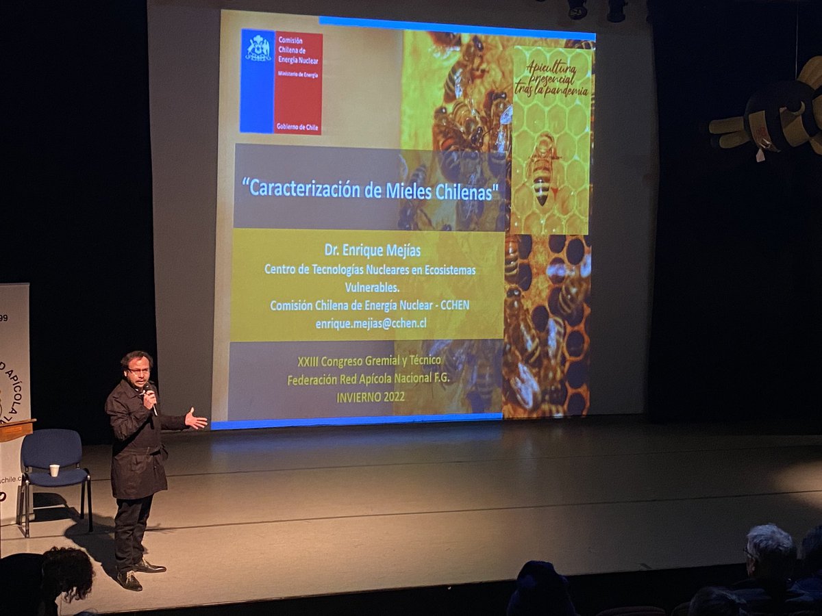 abeilleconsult's tweet photo. 🍯 Sobre la caracterización de las mieles en Chile 🇨🇱 fue nuestra exposición en el XXIII Congreso de la RAN, organizado por @redapicolachile y #Redamonte

#CulturaApícola 🐝 https://t.co/N4d0F28iBw