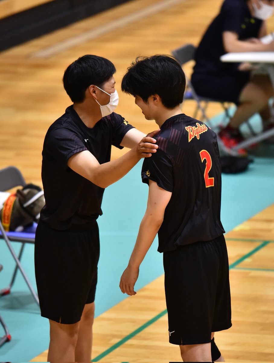 riccoVB_photo's tweet photo. やっちまったーな能美くん
西田くんに慰められてた(多分)
#Digless
#天皇杯 #大分県予選
2022.07.18 https://t.co/OU8LzxD4M5