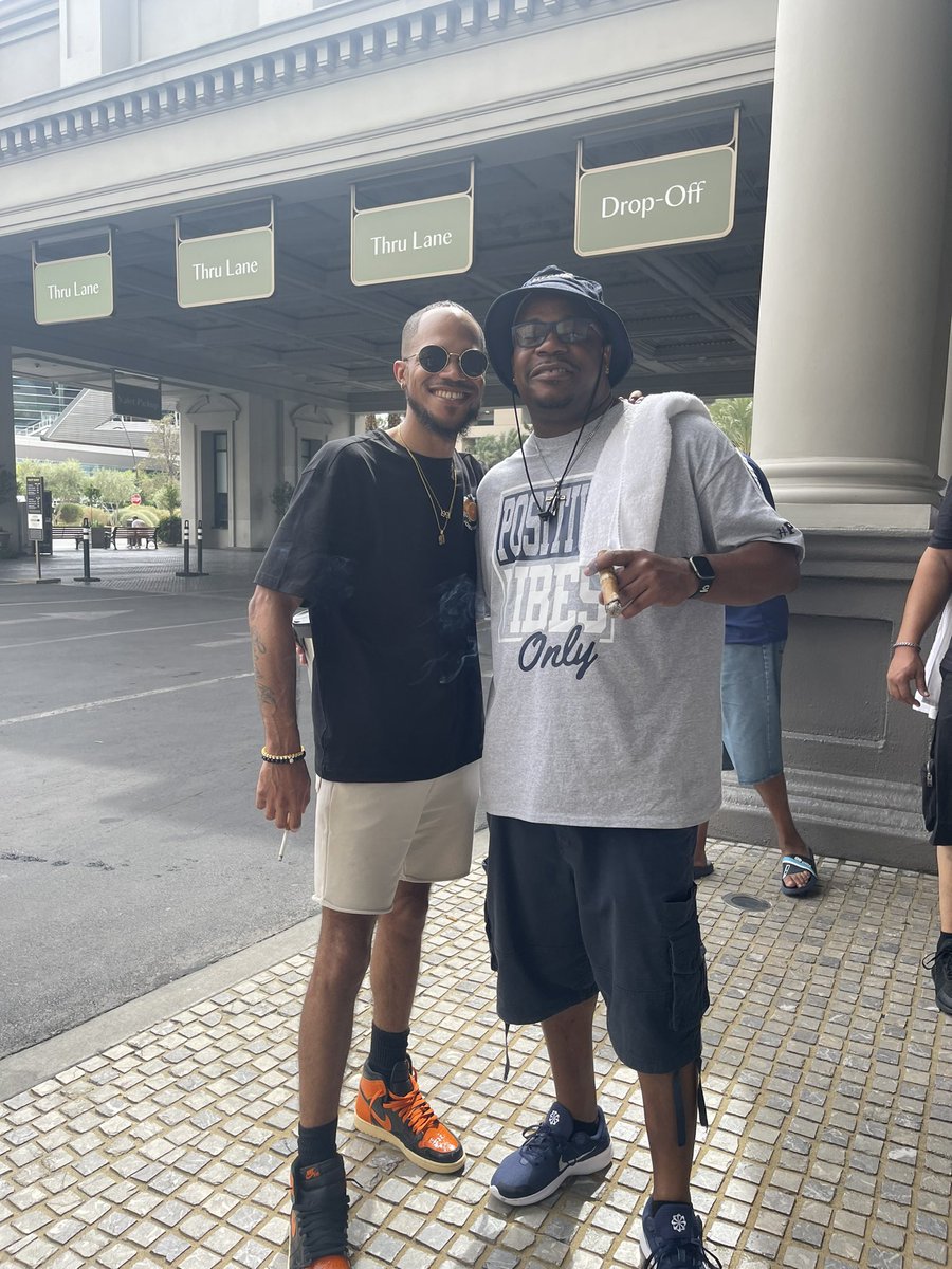zeke221's tweet photo. Me and my number one! @SouthSideVelle #Father&SonShit #TheVegasExperience #HiRkyNetwork 🔥🔥🔥🔥🔥 https://t.co/qUdUlcIN4c