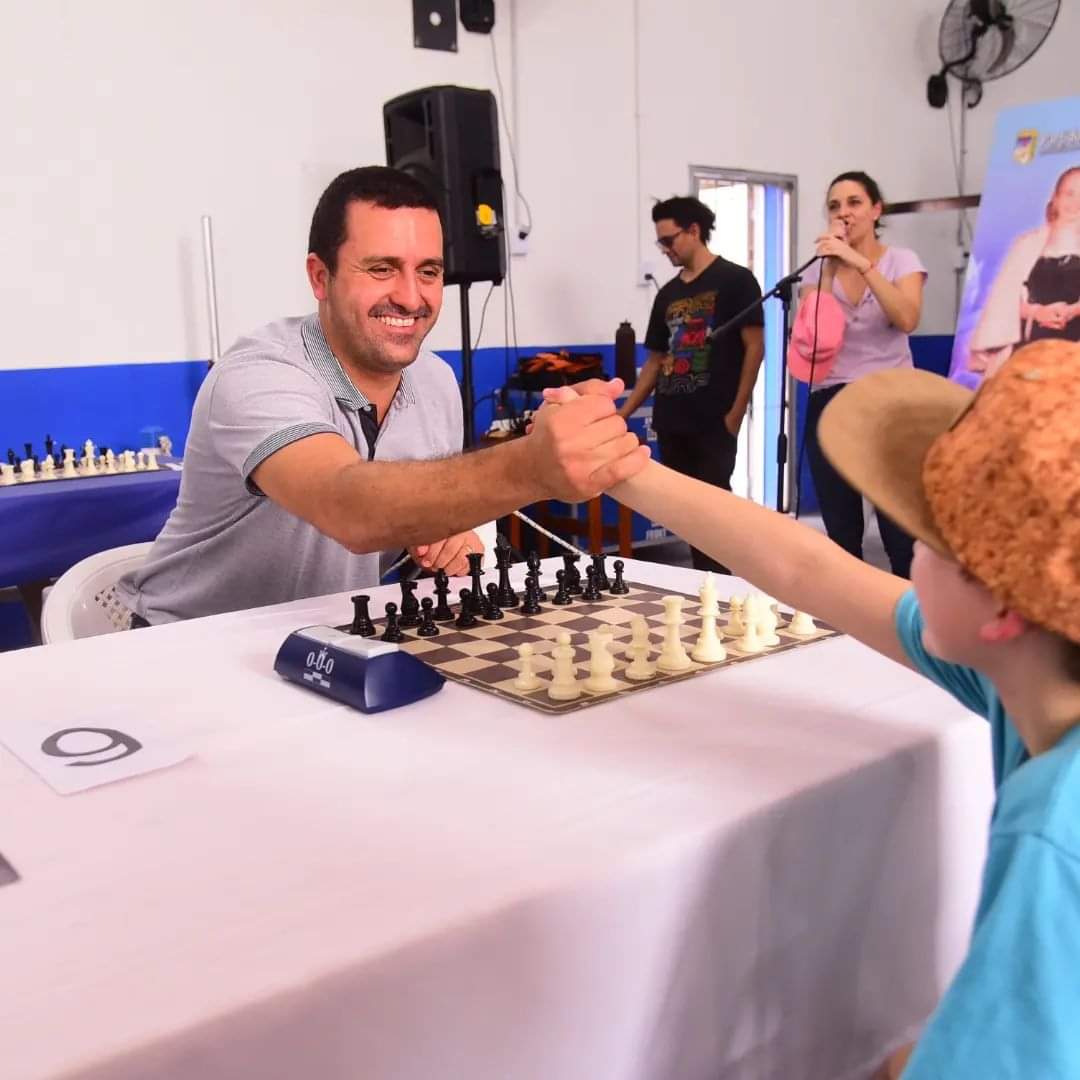 ebersolisfsa's tweet photo. permanente y  en esta oportunidad, además de las 6 escuelas de ajedrez de Formosa capital, participaron  delegaciones de #Clorinda, #BuenaVista , #Espinillo y #LagunaBlanca. 

Como nos señala nuestro Gobernador, el Dr. @gildoinsfran, #eldeporte es una cuestión de estado https://t.co/CL8DjrHKn9