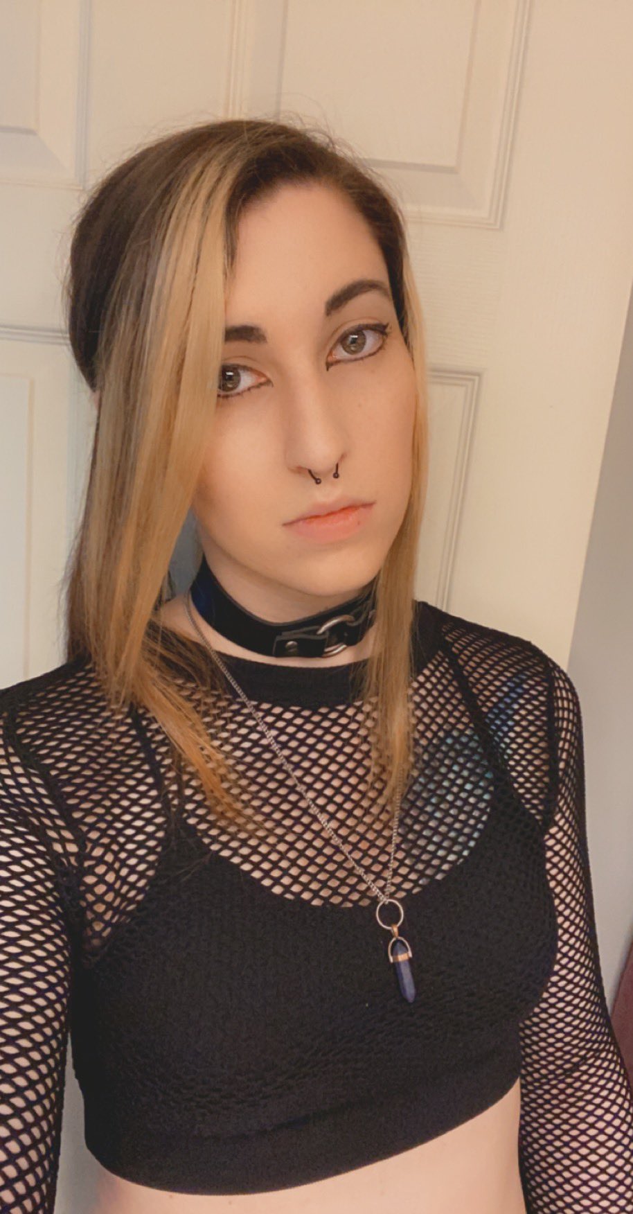 𖤐 Paine 𖤐 on Twitter: "Hello, but especially to the gay girls https://t ...