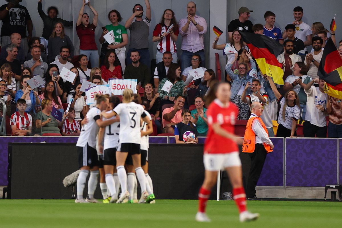 MKDonsFC's tweet photo. 🇩🇪 🆚 🇫🇷
Stadium MK will play host to the #WEURO2022 Semi Final between Germany and France on Wednesday evening 🤝
Who is coming? https://t.co/vOQE9zeWjV