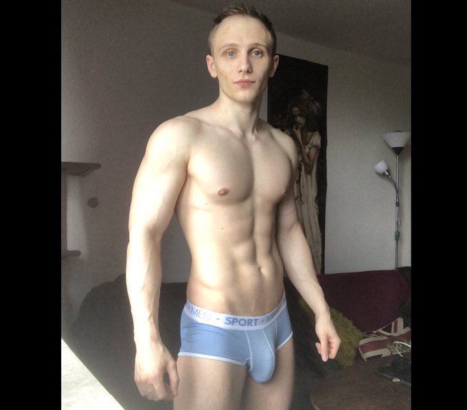 If you like my 6pack share this photo  https://t.co/GV0M2BTSmG  #hunk #hunks #chaturbate #pornhub #fit<a href="/tag/gym"class="tags"><span>#gym</span></a><a href="/tag/bodybuilding"class="tags"><span>#bodybuilding</span></a><a href="/tag/gymlife"class="tags"><span>#gymlife</span></a><a href="/tag/model"class="tags"><span>#model</span></a><a href="/tag/fitness"class="tags"><span>#fitness</span></a><a href="/tag/abs"class="tags"><span>#abs</span></a>