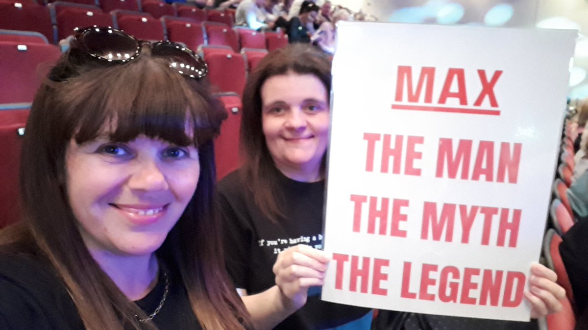 Cat_J_Parry's tweet photo. @MaxGeorge Me & @sarah80sgirl are super proud of you ๐ Love ya always X #YouLegend https://t.co/fbtl9EXXWO