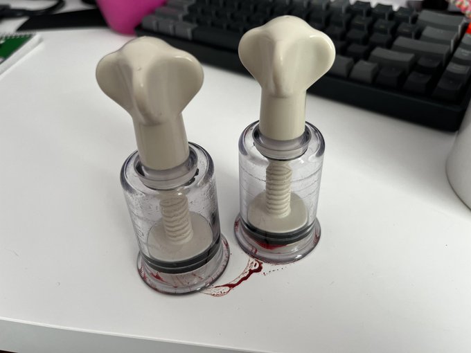 CW: blood  I guess they can double as blood letting devices 🤔 https://t.co/zGrz1Kx9Q2<a href="/tag/mvsales"class="tags"><span>#mvsales</span></a><a href="/tag/mvtrans"class="tags"><span>#mvtrans</span></a>