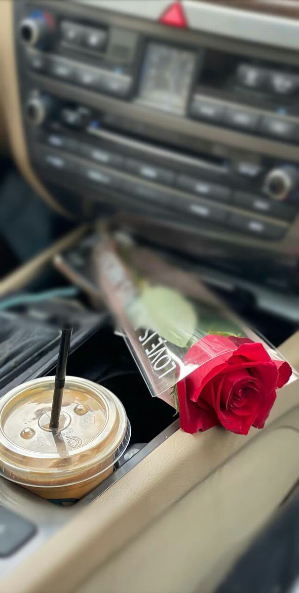 __alraaqi's tweet photo. .
.

ليت الخـلايـق تنقلـب كلهـا.  أنـت
وأصير أشوفك كل ما شفت مخلوق 🤍
.
.

⿻⇣ #ءℓنـسٌآُن_رℓقٌيٌ 🕊❤ https://t.co/CiDW2OtsUK
