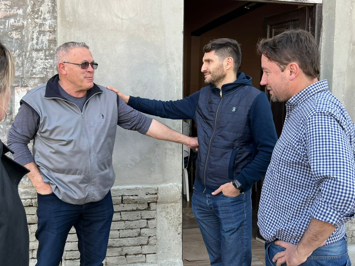 maxipullaro's tweet photo. #Traill con @CacuCandido, @EstebanMotta, @gfchumpitaz y dirigentes radicales del dto #SanMartín compartimos ideas en esta propuesta de gobierno donde la UCR está dispuesta a ser protagonista en la reconstrucción de la provincia y el país. Entre todos podemos cambiar esta realidad https://t.co/ei6WKawaLt