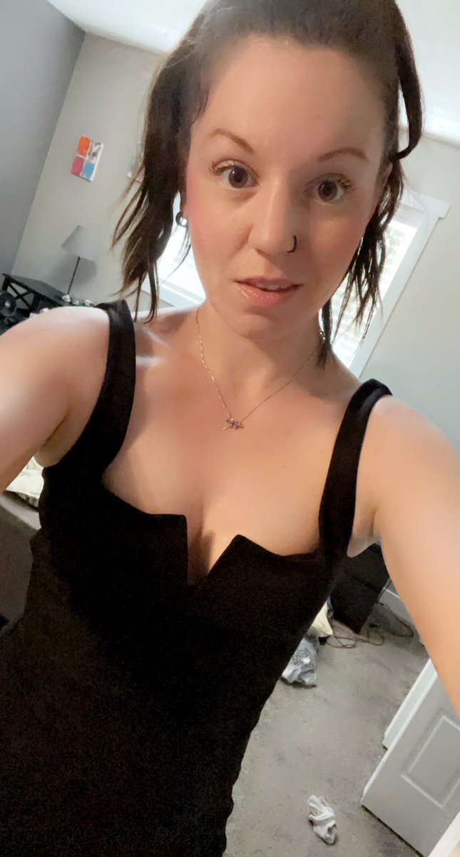 AmandaCBruin's tweet image. Day 4 of recovery and I made it to my good friends wedding. I couldn’t stay for the reception cause of pain, but the ceremony was absolutely beautiful. 

And I make post op look pretty decent #nofilter #postoperation