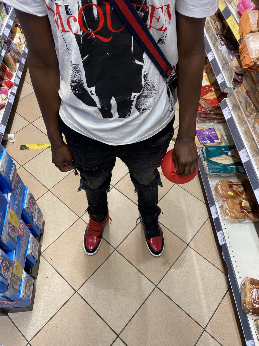 Bassy 8th tweet media