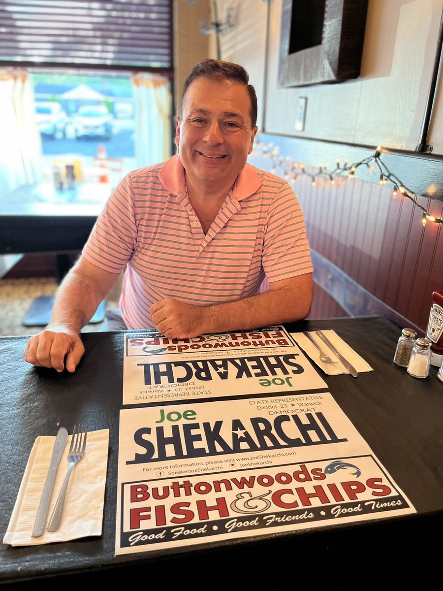 JoeShekarchi's tweet photo. Visited a fantastic local restaurant, #Buttonwoods Fish And Chips, another of my favorites.
As the name suggests, Buttonwoods Fish and Chips has some of the best fish and chips around! https://t.co/RslG8HH1Kq