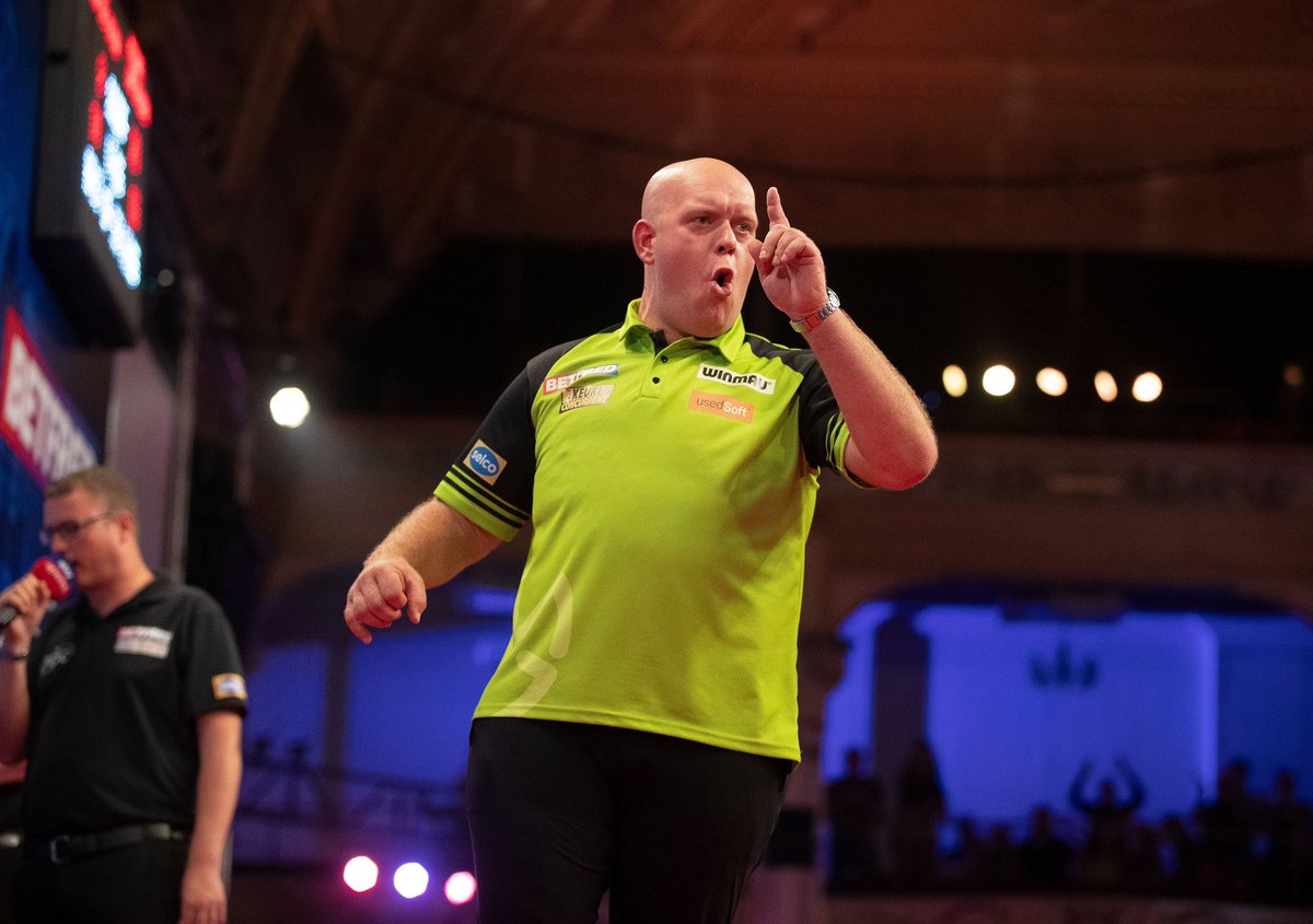 MvG180's tweet photo. That was a tough battle tonight but even when I’m not at my best I will fight for everything and I proved that up there. Now for the final, it’s time to rest and get ready. Thank you for all the support 💚💚. https://t.co/DalEMbaUxT
