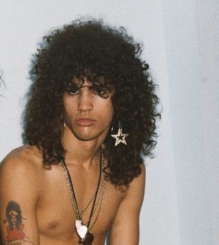 Happy birthday to Slash from Guns N Roses, who turns 57 years old today. 