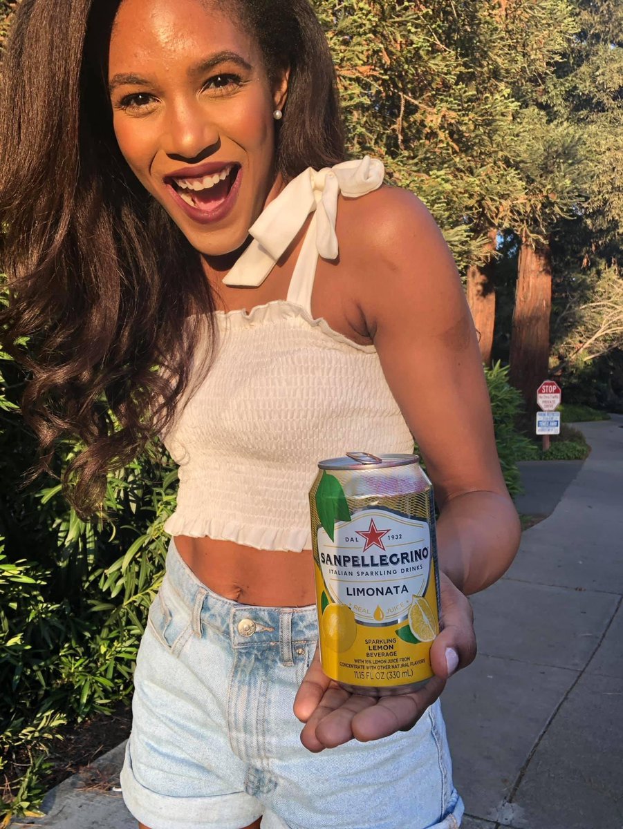 Throwback pic from a self imposed San Pellegrino photoshoot😂. Excited about my Perk from  <a href="/MyBFF/">BFF 🌈</a>  coming in the mail &amp; the BFF x Moonbird raffle ! If you have a bracelet don’t forget to enter!!