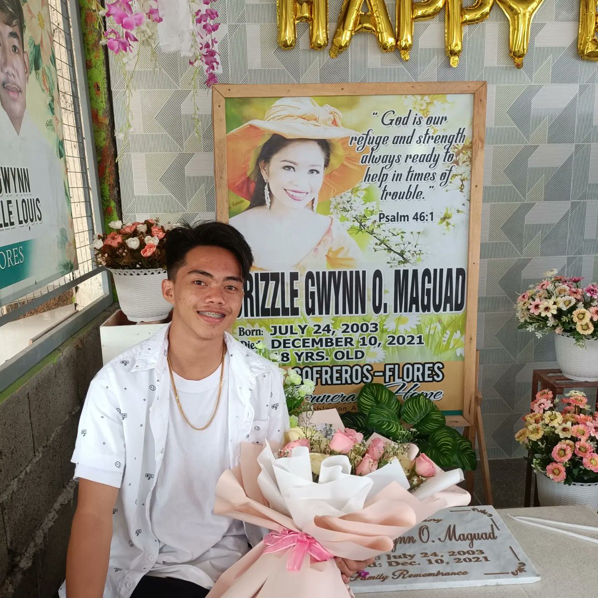 fritzpinol's tweet photo. no one understood me like you did. You knew all my flaws and you still loved me unconditionally. Idk if I can find a person like you again. I love you my one in a trillion. Happy birthday ulit langga. The flowers look good on you @magellaaaaaaan https://t.co/n6EQRCkUh1