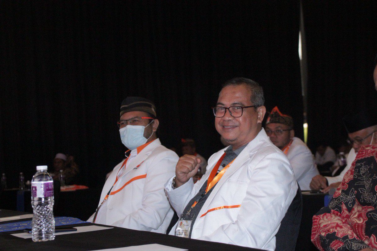 NasdiyantoPKS's tweet photo. Anggota Fraksi PKS DPRD DKI Jakarta hadir dalam acara DPP PKS Bimtek DPRD Provinsi dan DPRD Kokab F-PKS se-Banjabar di Hotel Mercure Ancol (Sabtu, 23/7/22) #DokHumasFPKS https://t.co/sKdTd7dUh5