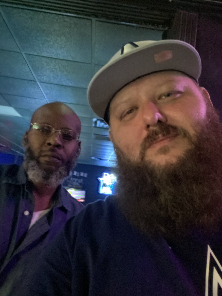 Your_Guy_Nix's tweet image. Me and my bro @_nodissassemble kicking it….

#Chapter44