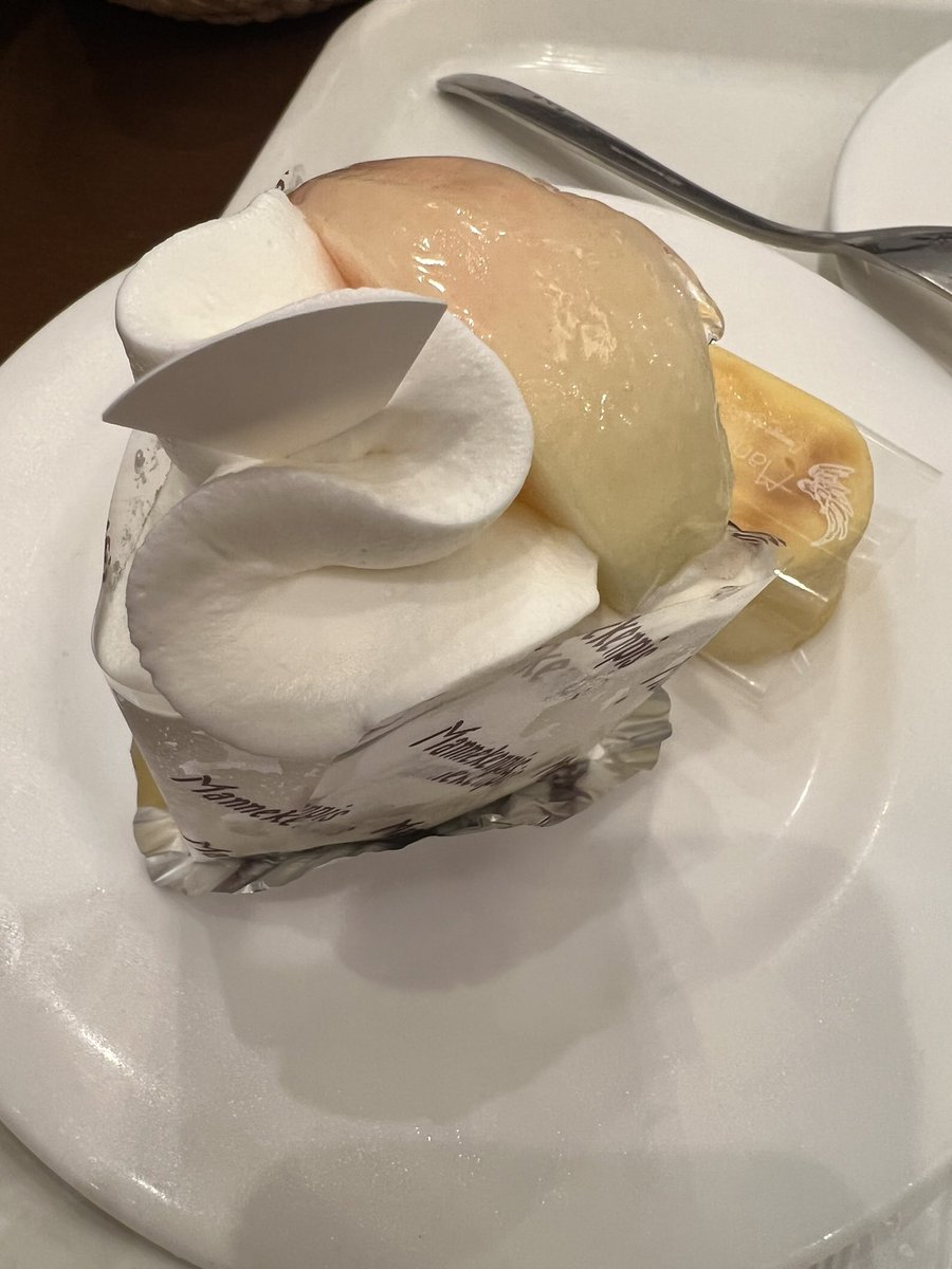 lynnwld's tweet photo. 友人が
欲しいというるきもの用の
収納を取りに来たので、
軽くうちでランチして
リクエストのIKEAへ。
IKEAでも椅子を2脚買ったので、
車の中が凄いことになってます。😅
今日は寅の日なので、
ケレスでお茶した後、
神社に⛩お参り&amp;宝くじ買います。🤗 https://t.co/47ISpwakRN