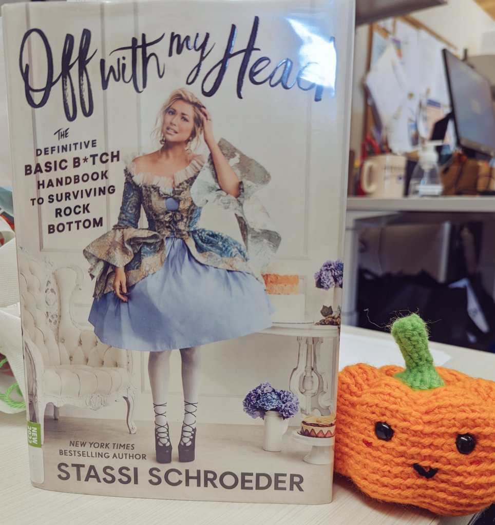 HauntedJen's tweet image. Grumpy Pumpkin's Saturday read is Off with my Head by Stassi Schroeder. Perhaps he's anticipating a Sleepy Hollow-esque sequel!?