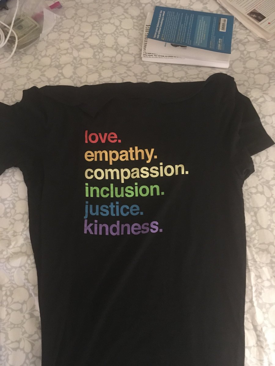 Now THIS is a T-shirt🚀👍⭐️⚡️💥🎺👏🌈